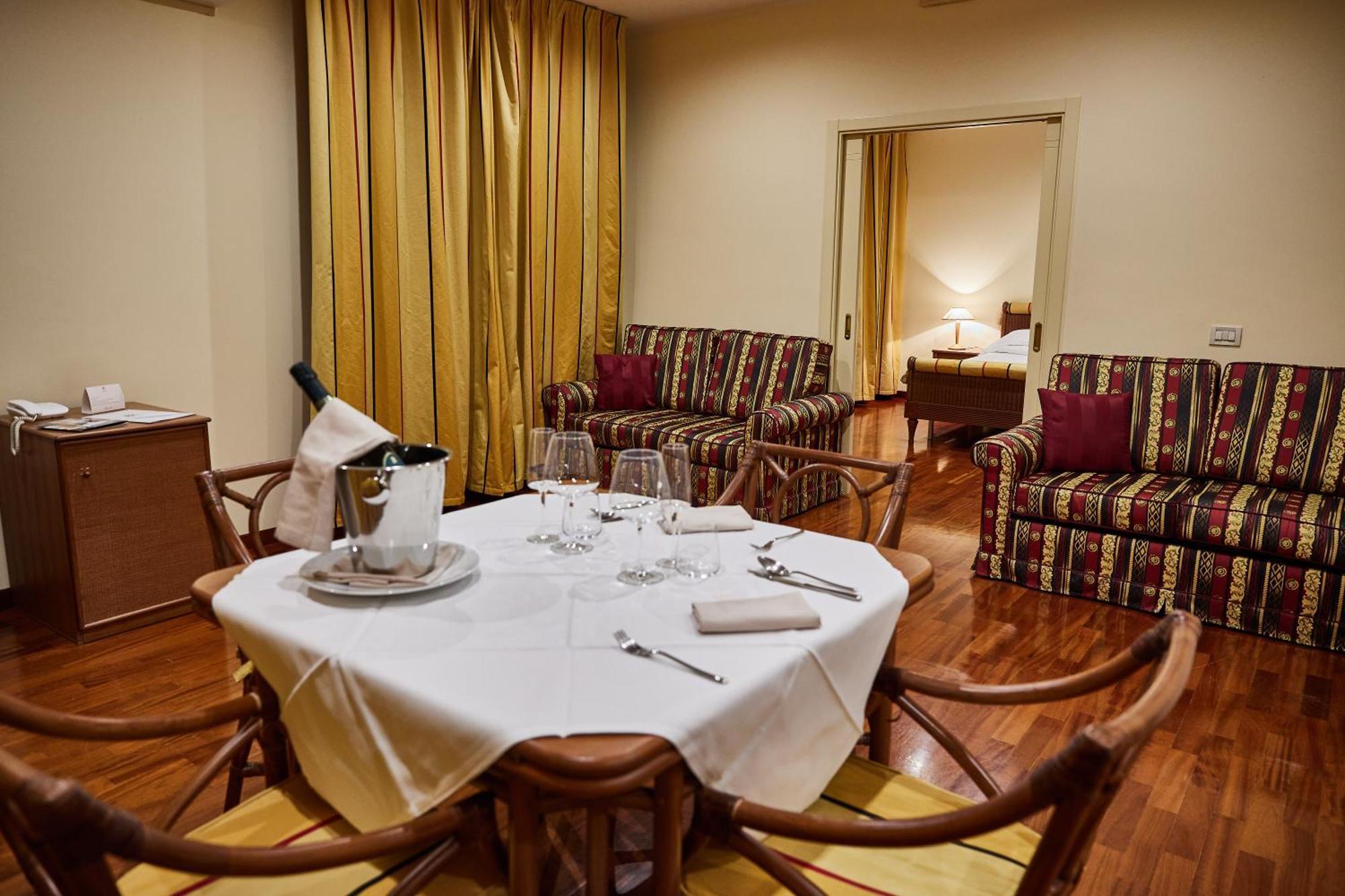 Appia Antica Hotel Corato Eksteriør bilde